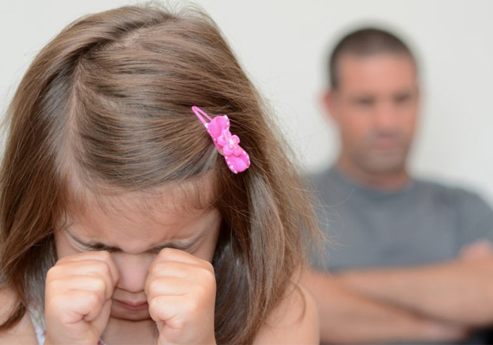 Якими аргументами керуються батьки, коли піднімають руку на дитину?