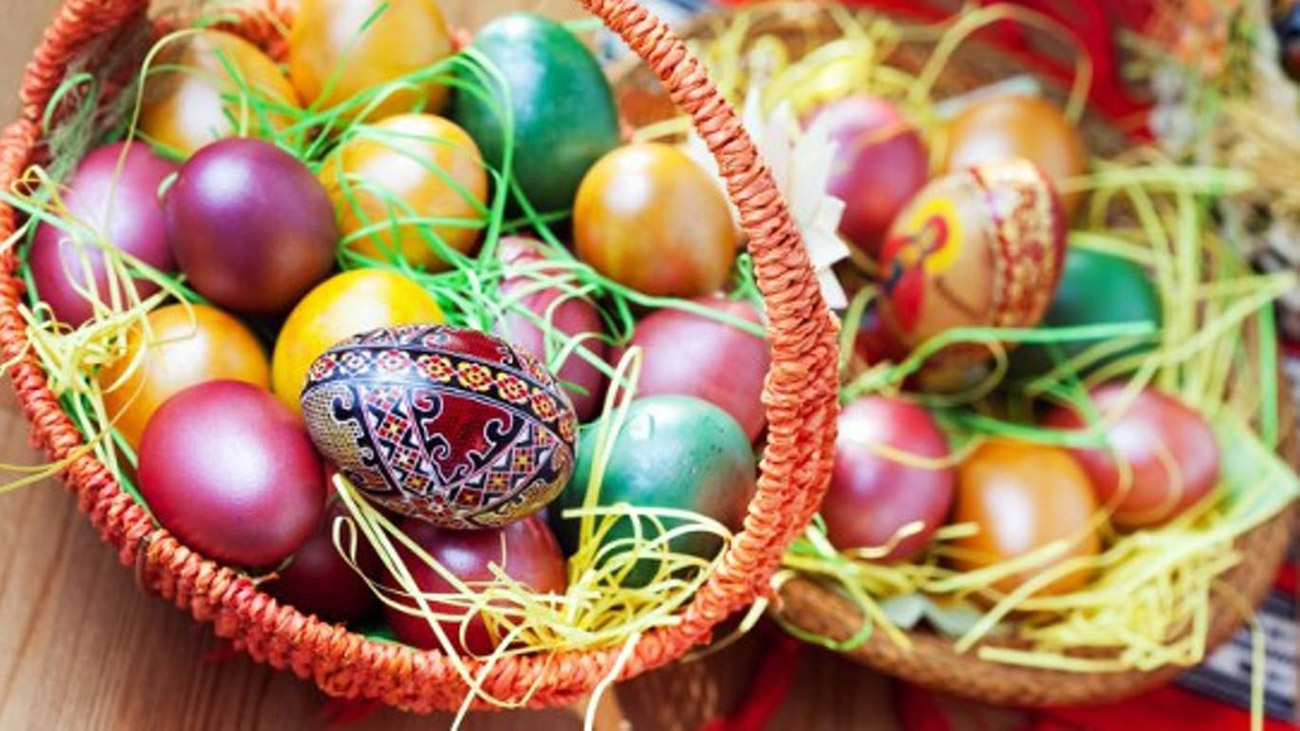 Наші крашанки – найгарніші! Як пофарбувати яйця на Великдень
